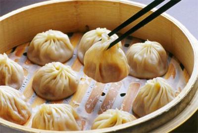 正宗包子培訓(xùn)：灌湯包知識(shí)講解，先開(kāi)窗后喝湯