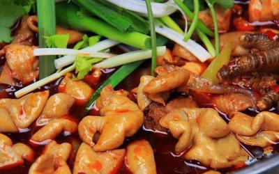 小吃培訓(xùn)班多少錢？學(xué)習(xí)肥腸雞技術(shù)培訓(xùn)哪家好？