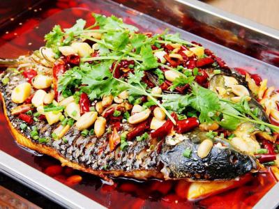 麻辣烤魚(yú)技術(shù)培訓(xùn)哪里好？飄味緣培訓(xùn)學(xué)校——匠心技藝，助您撬動(dòng)財(cái)富之門(mén)