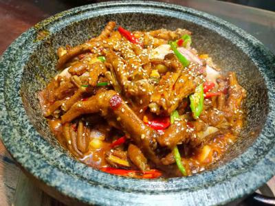 無骨鴨掌技術(shù)培訓(xùn)哪里學(xué)？飄味緣餐飲技術(shù)培訓(xùn)學(xué)校專業(yè)解析