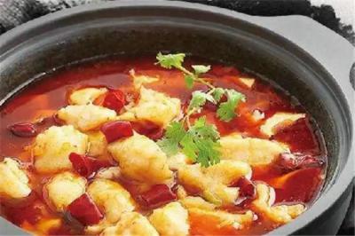 石鍋啵啵魚培訓(xùn)班有哪些學(xué)校好點(diǎn)？飄味緣小吃培訓(xùn)班深度解析